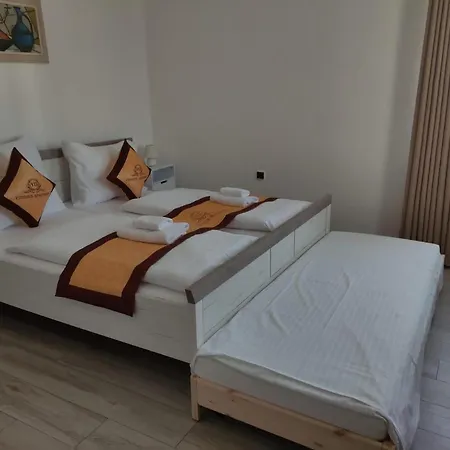 Pension Vidhous 1 3*